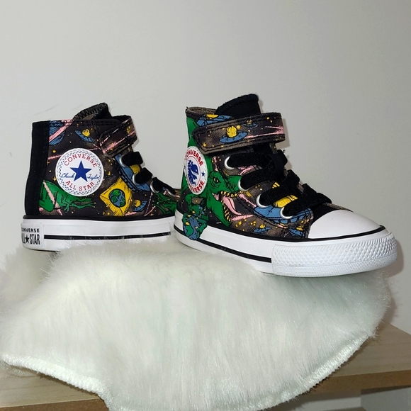 Converse Chuck Taylor AllStar Dinoverse Hi-Top Sneakers Infant Size 5M Pre-Loved - Picture 4 of 17